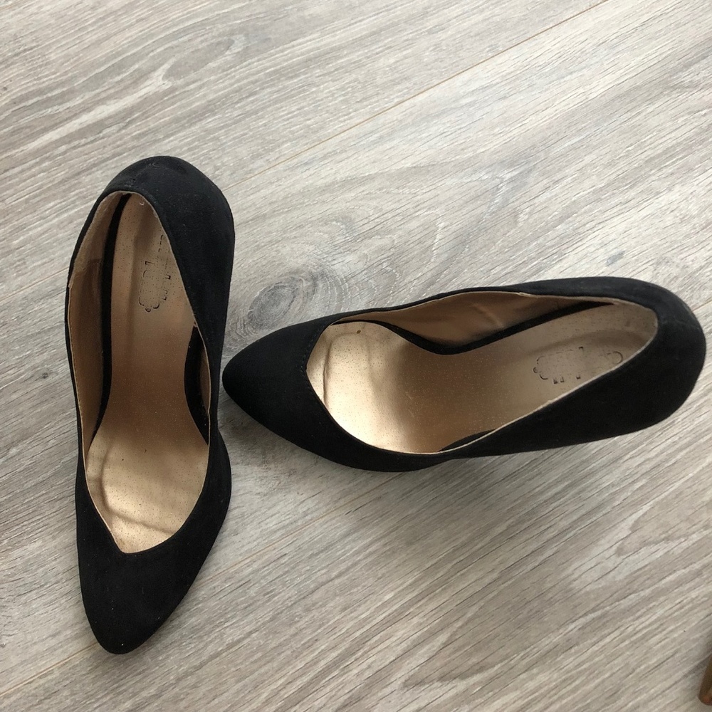 Black Patent High Heel Pumps Size 7